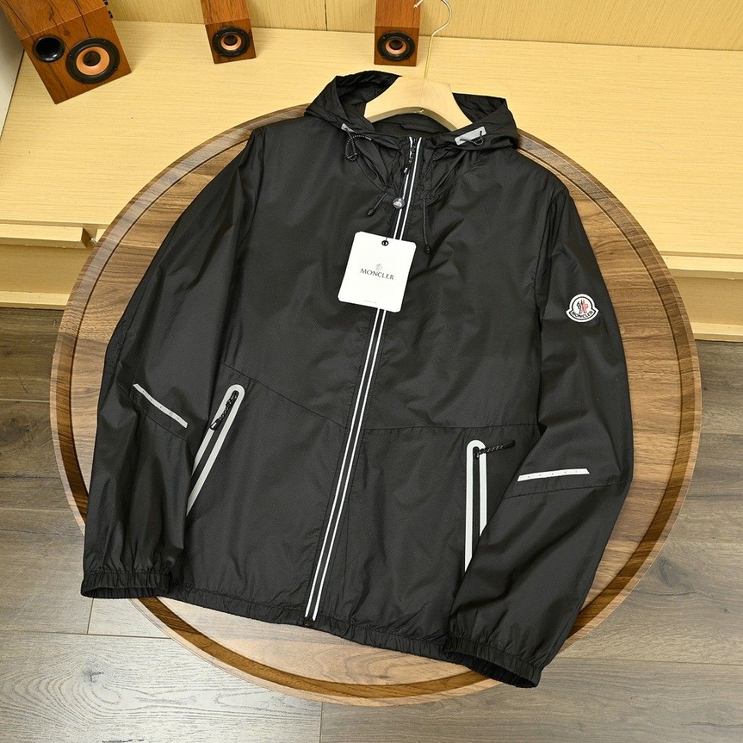 モンクレール 日焼け止め服ジャケット 夏用薄手 メンズ A30363
