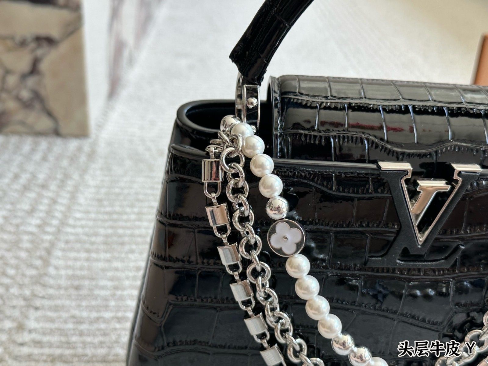 ルイヴィトン  Capucines ハンドバッグ レザー 高品質 多色 A30383