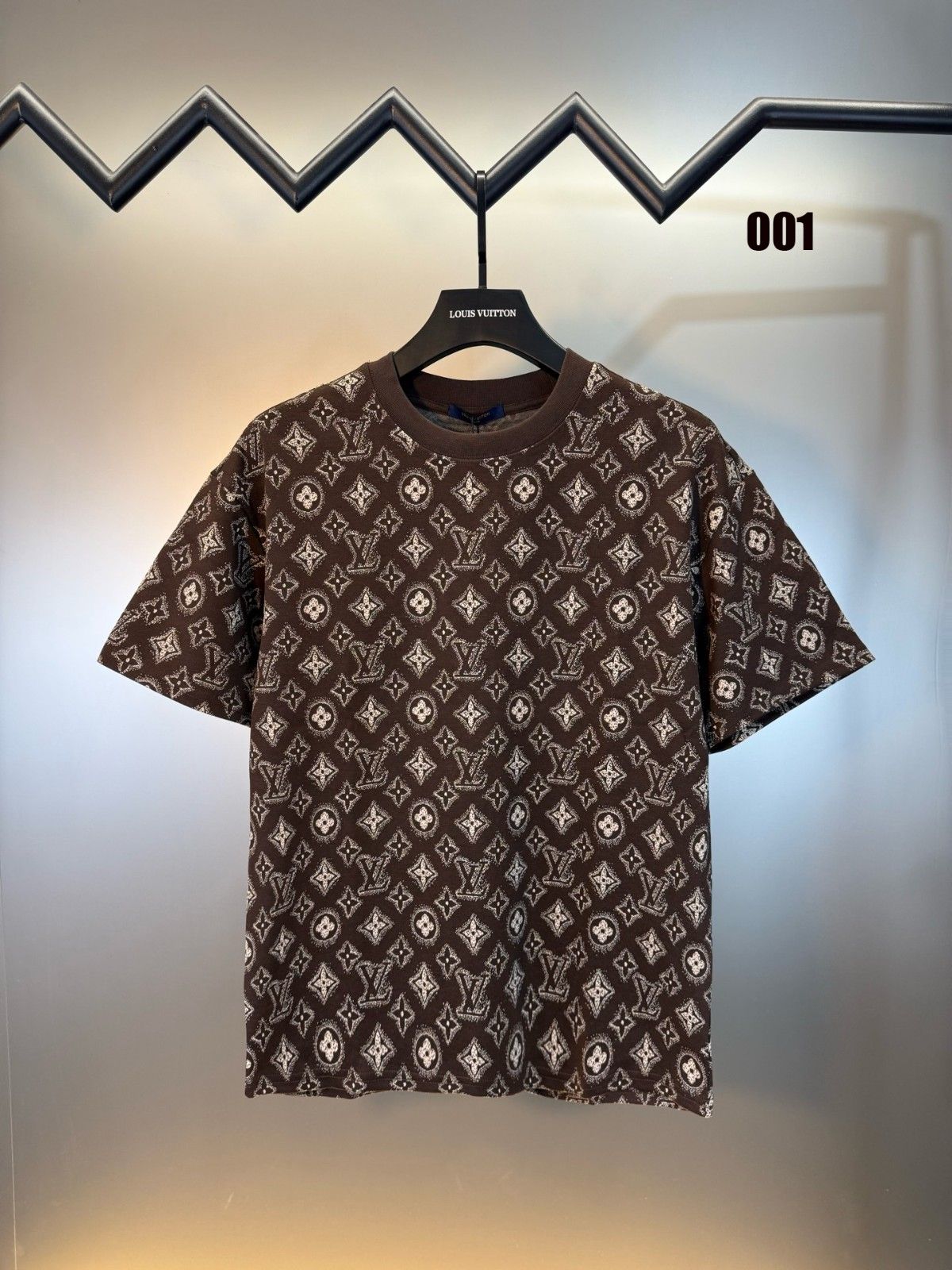 ルイヴィトン 半袖Tシャツ 総柄 ファション A30392