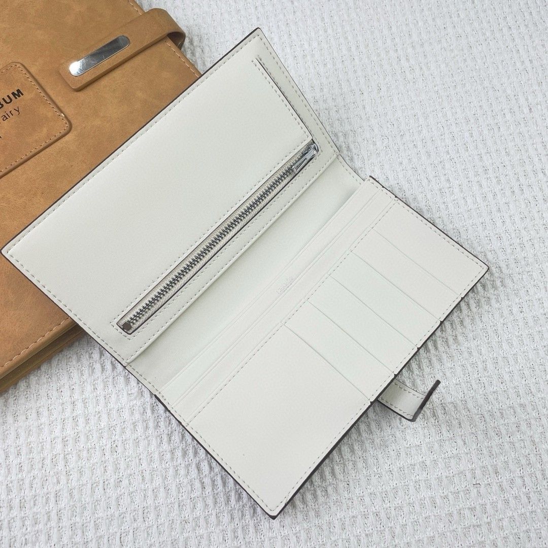 エルメス 縦型財布 レディース 無地レザー 内側ファスナーポケット A30394