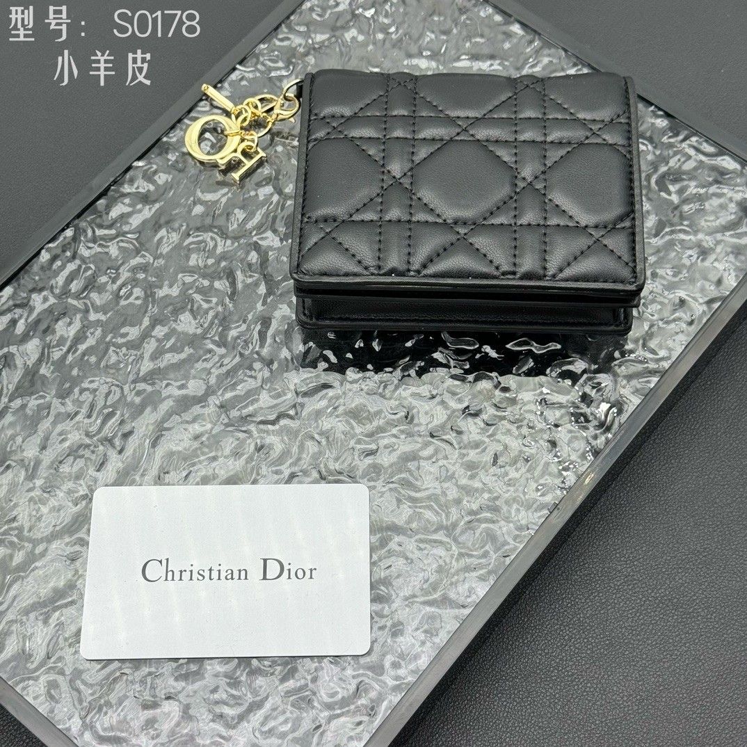 ディオール カードケース 短財布 パテントレザー A30400