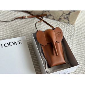 ロエベ スマホポーチ レザー 携帯バッグ ゾウ 可愛い 多色 ミニバッグ 高品質 A30423