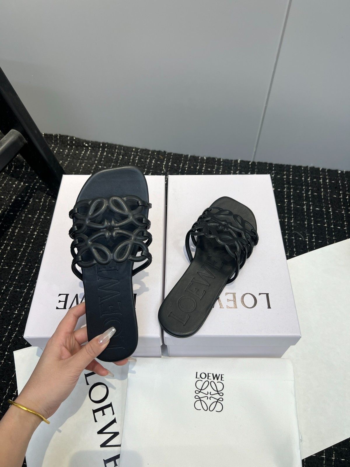 ロエベ サンダル レディース スリッパ レザー オシャレ A30414