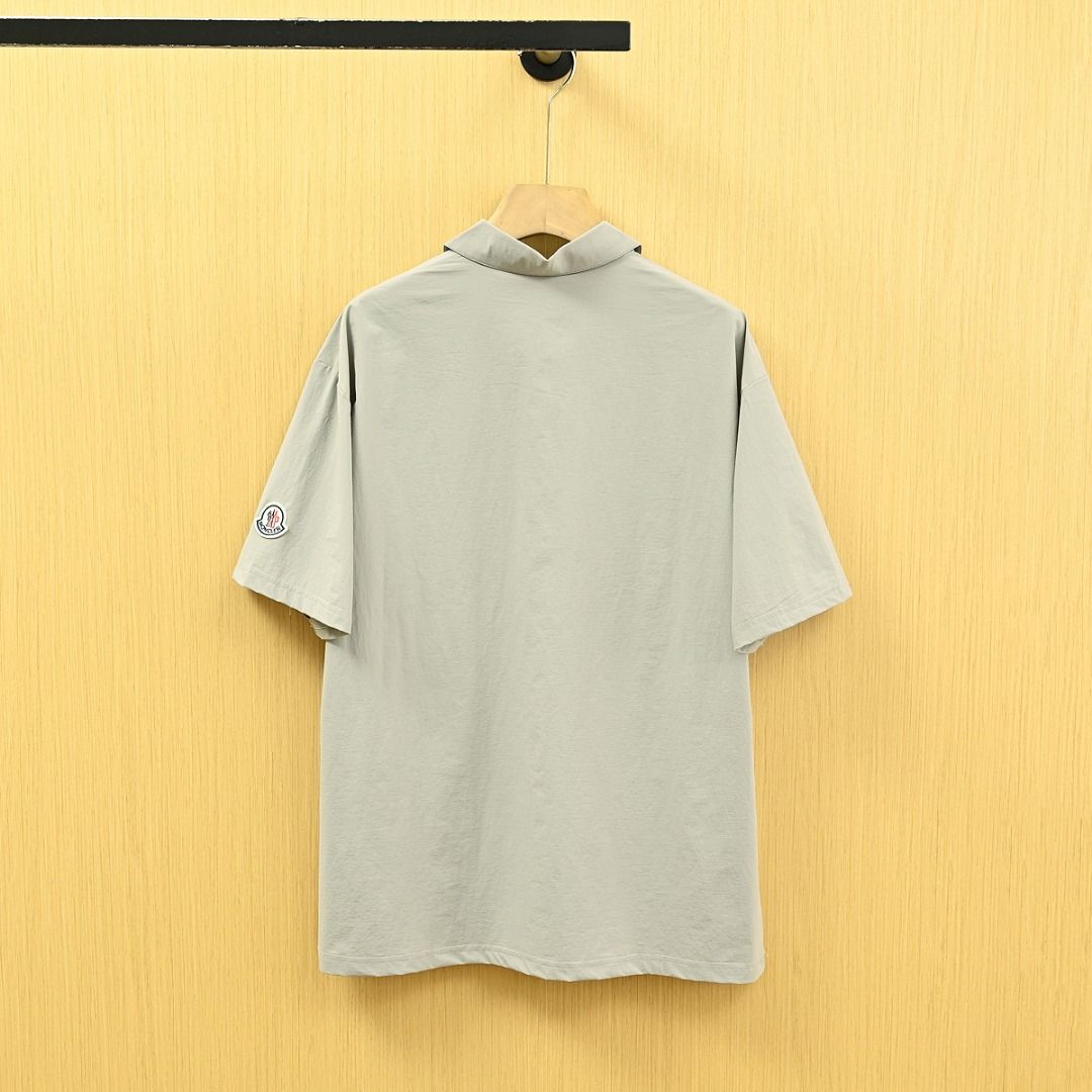 モンクレール 半袖 ハーフジッパーラペルシャツ 夏 メンズ カジュアル A30419