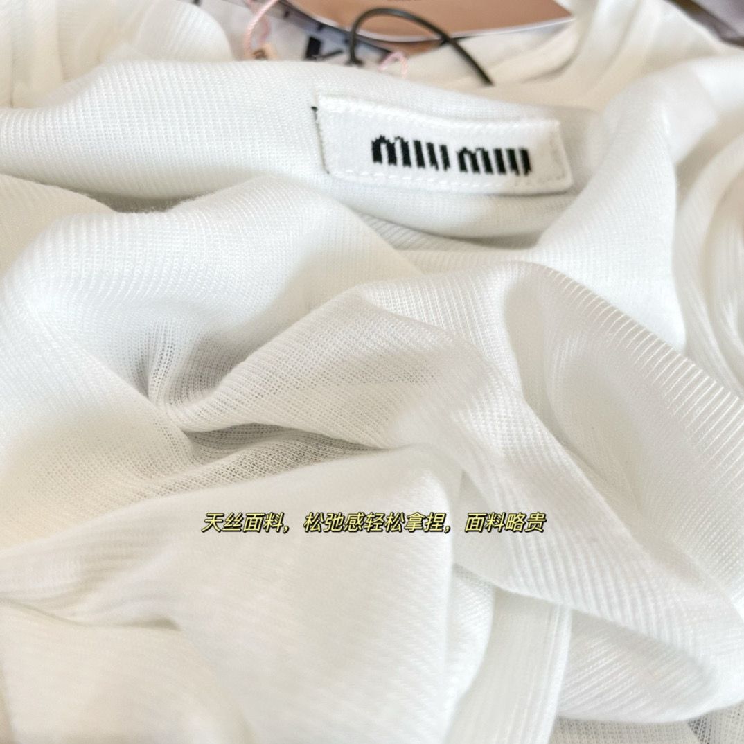 ミュウミュウ 長袖Tシャツ 薄手 日焼け止め オシャレ A30426