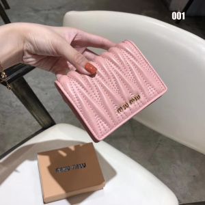 ミュウミュウ 短財布 レザー 可愛い A30425