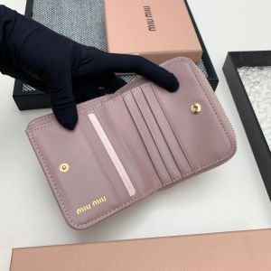 ミュウミュウ ジッパーウォレット 多機能小型財布 可愛い A30424