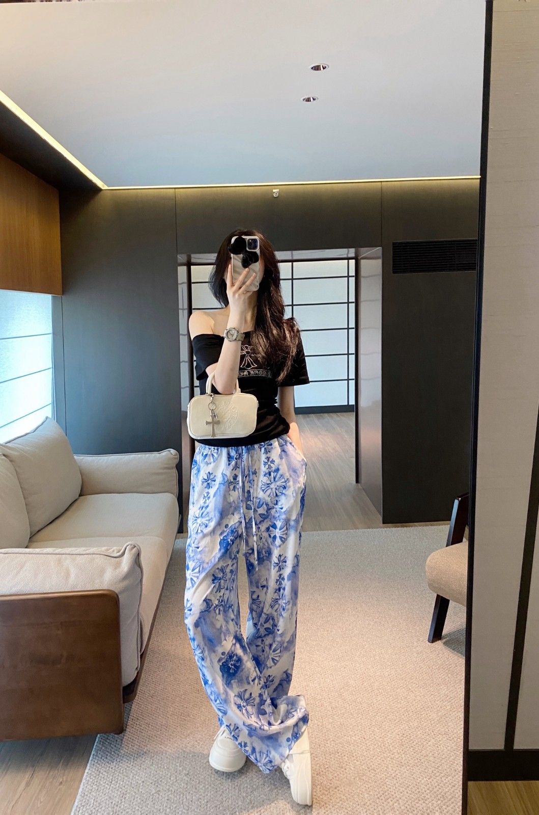 クロムハーツ 上下セット ラインストーン半袖とパンツ カジュアルでセクシー A30447