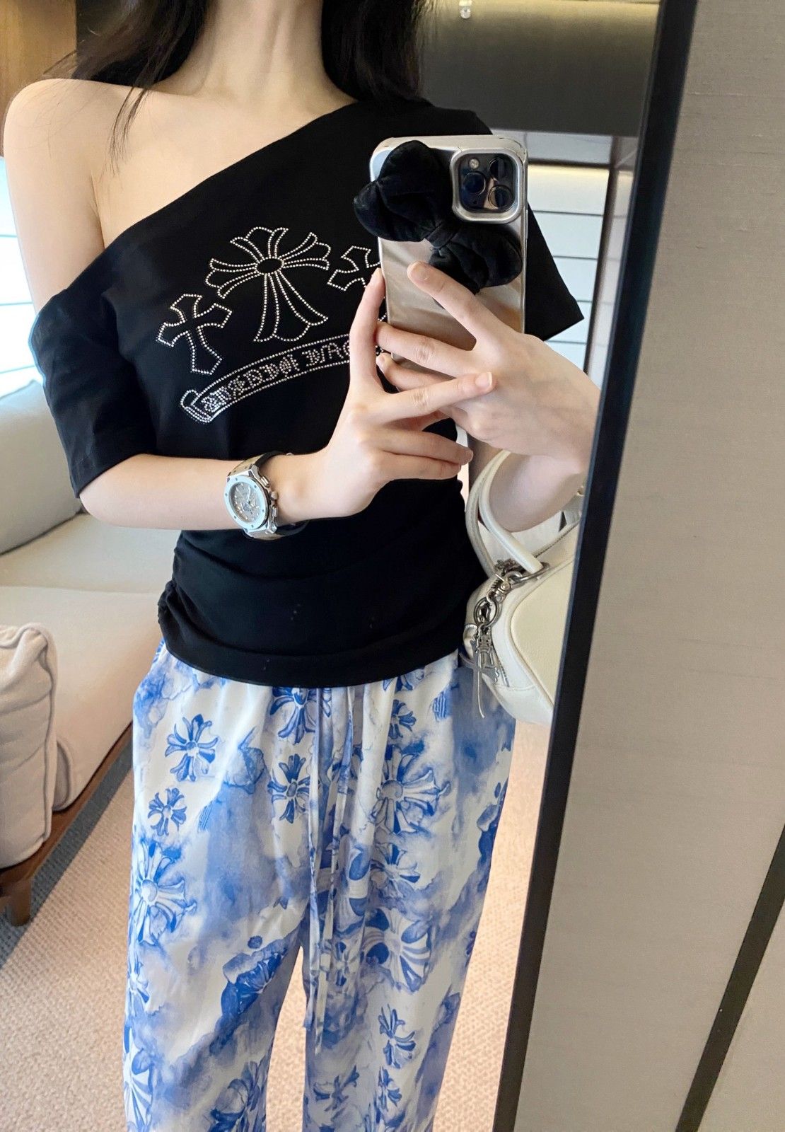 クロムハーツ 上下セット ラインストーン半袖とパンツ カジュアルでセクシー A30447