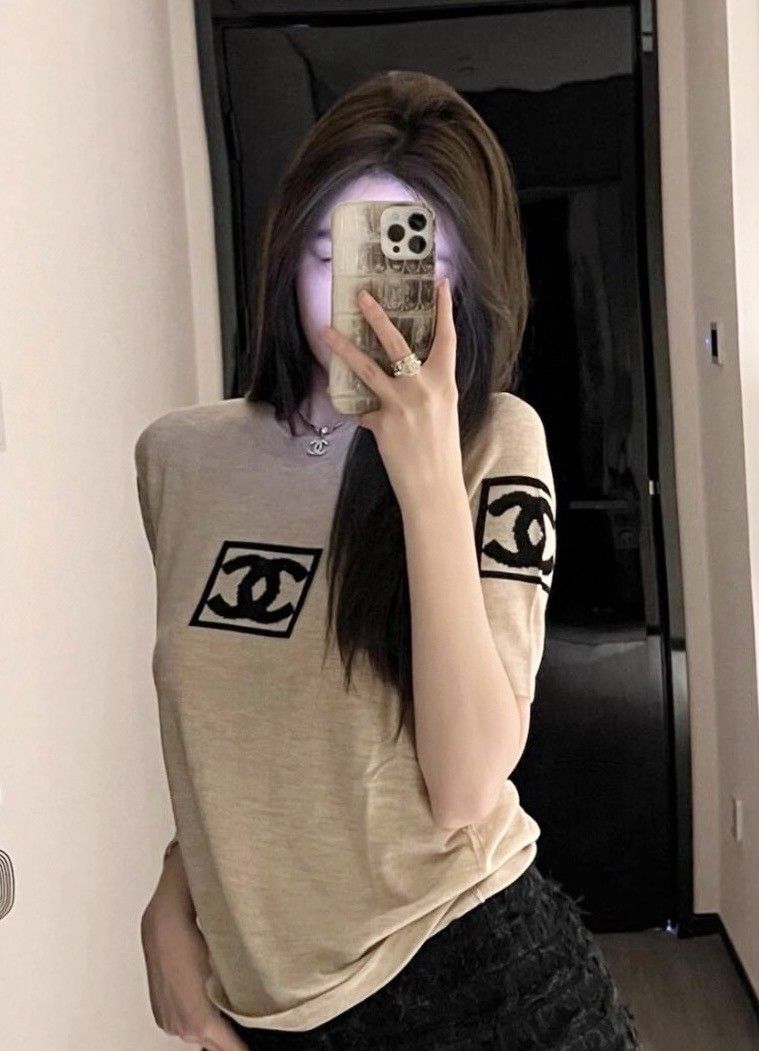 シャネル Tシャツ スクエア刺繍ロゴ ショット レディース A30453