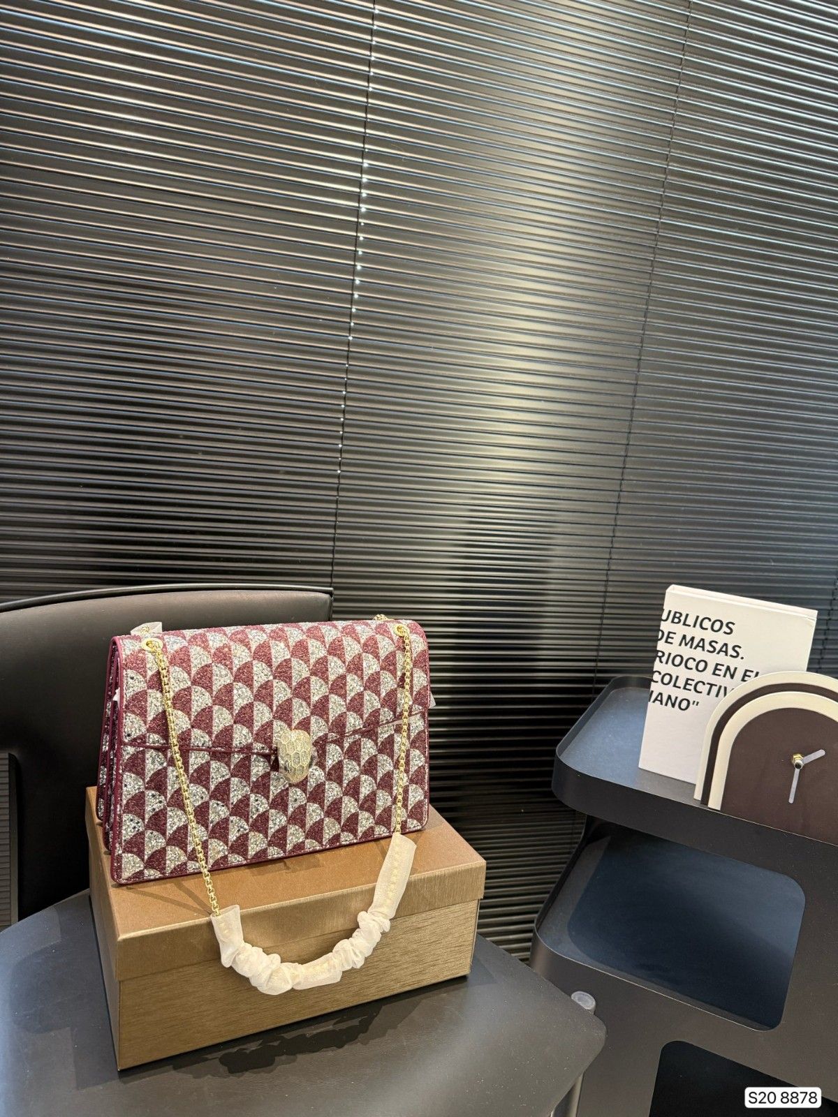 ブルガリ Serpenti Forever ショルダーバッグ キラキラ オシャレ A30467