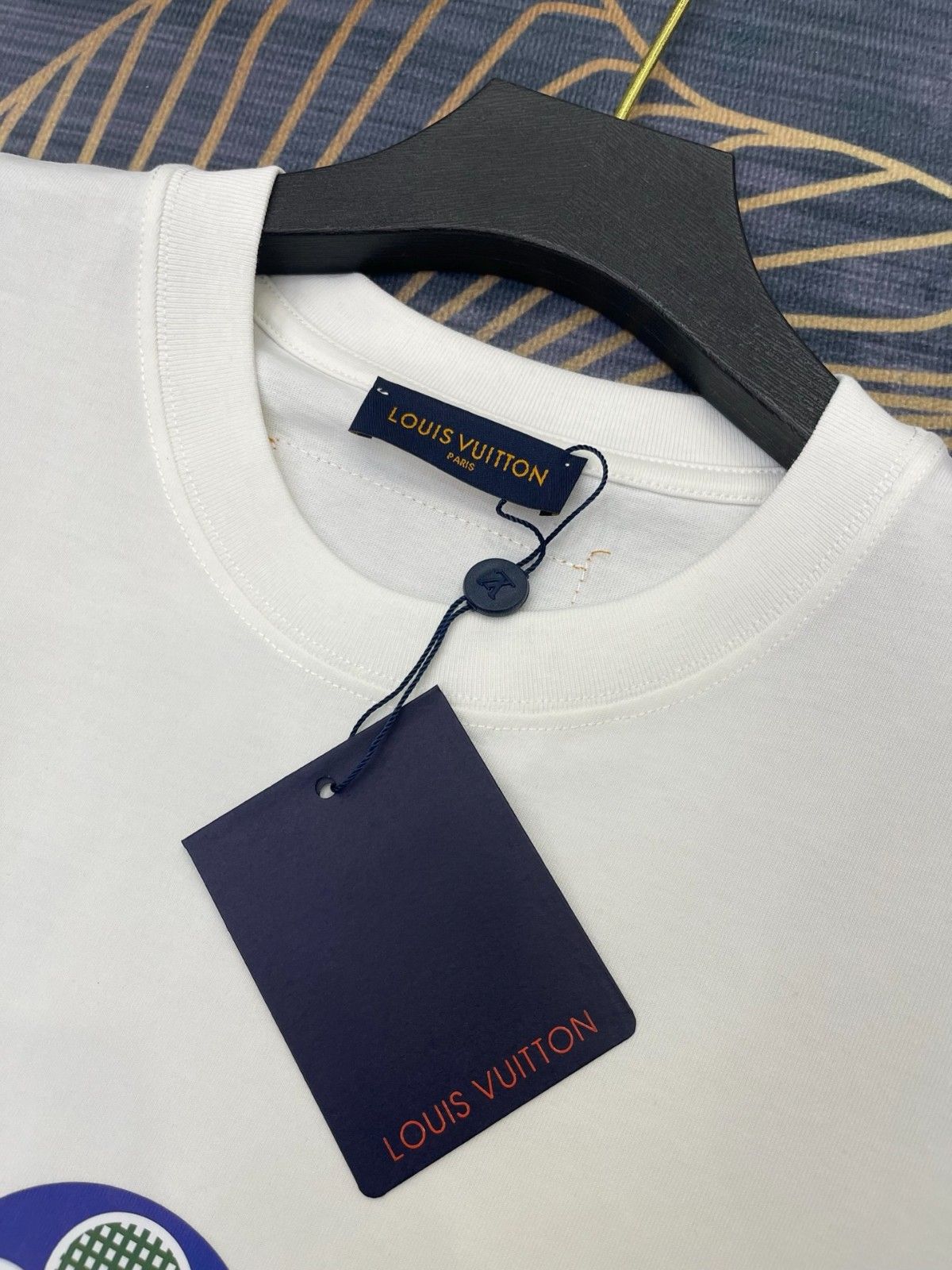 ルイヴィトン 半袖Tシャツ トレフォイルロゴ ラウンドネック A30482