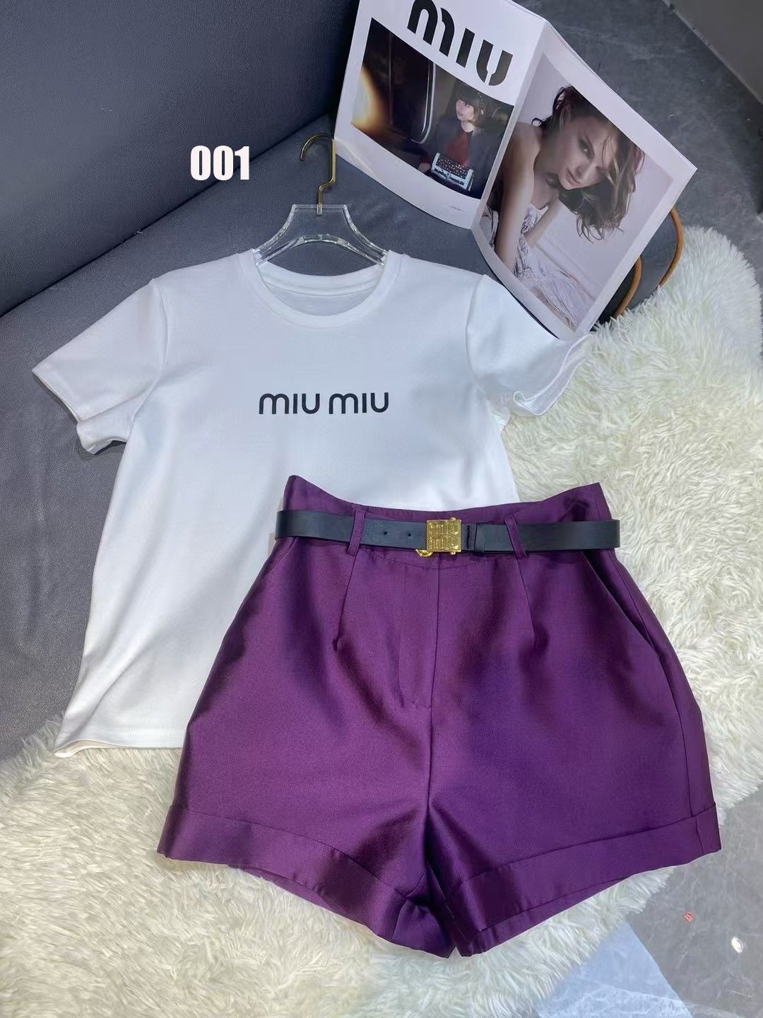 ミュウミュウ 上下セット 半袖tシャツ ショットパンツ カジュアル A30491