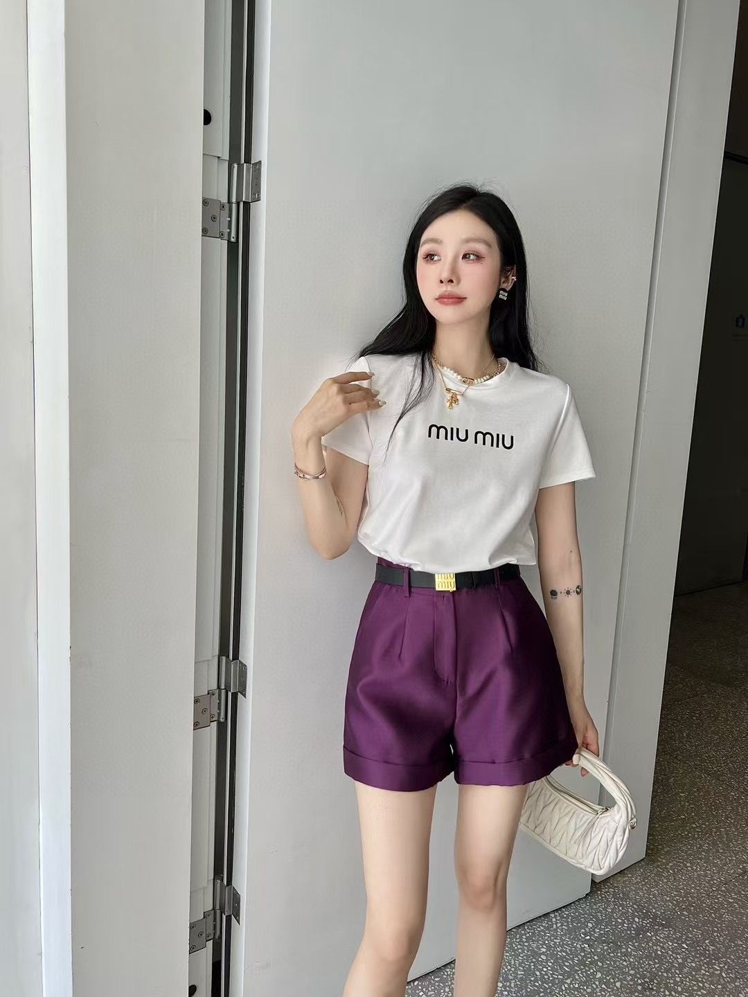 ミュウミュウ 上下セット 半袖tシャツ ショットパンツ カジュアル A30491
