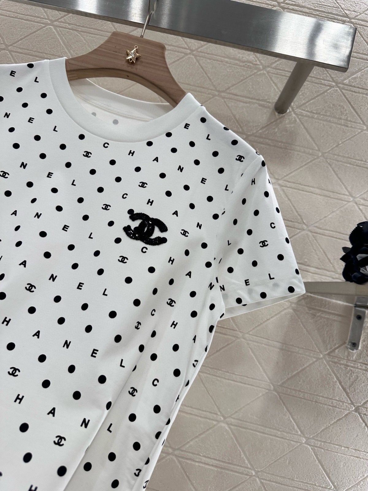 シャネル 半袖tシャツ レディース オシャレ A30494