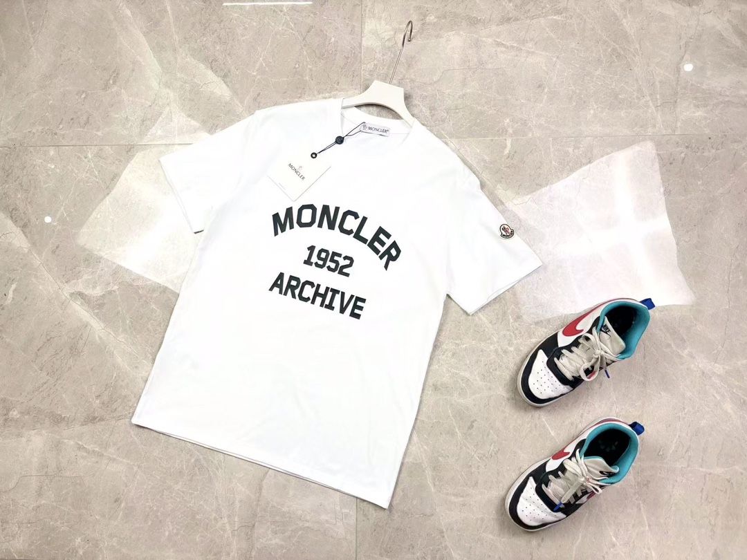モンクレール Tシャツ コットン ゆったり カジュアル A30499