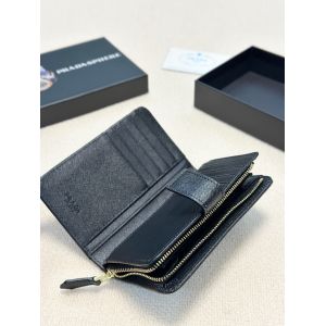 プラダ 財布 レザー カード収納 高品質 A30497