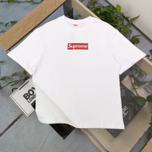 シュプリーム 半袖 Tシャツ クラシックロゴ プリント カジュアル A30521