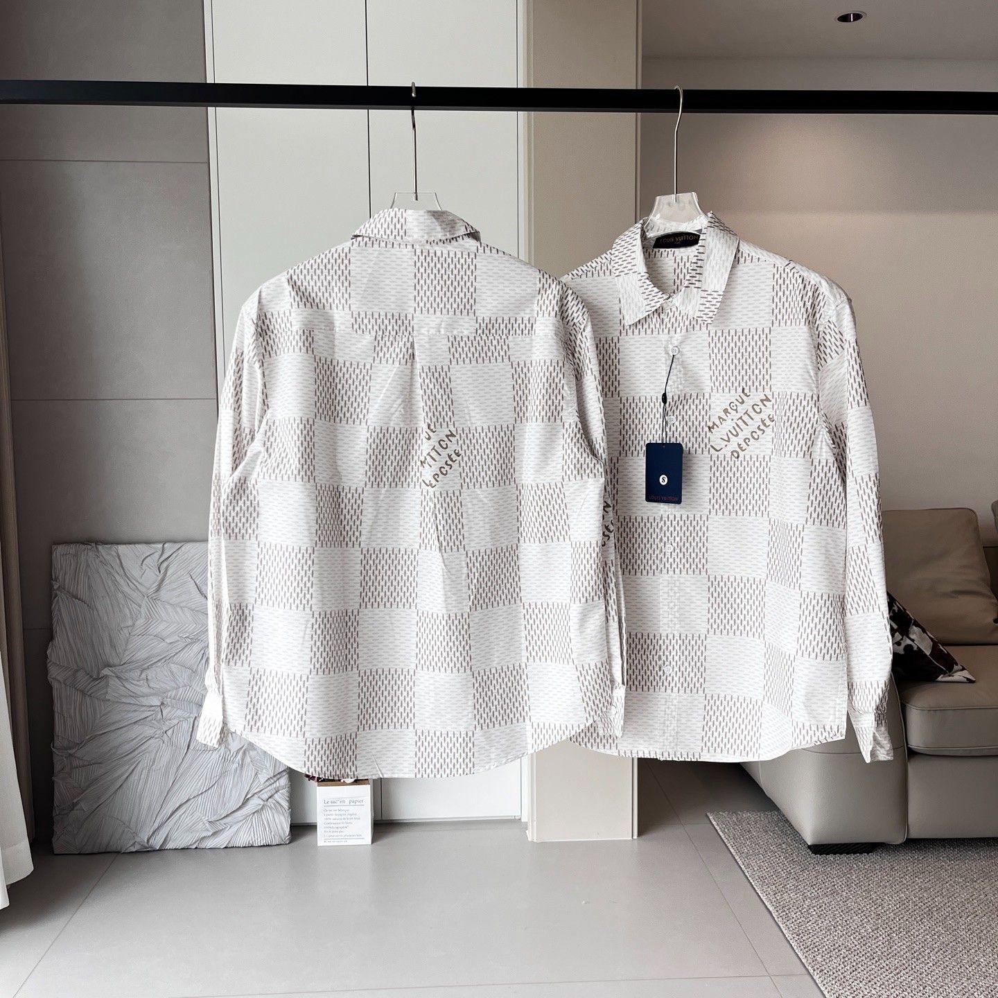 ルイヴィトン Damier 長袖シャツ 高品質 A30526