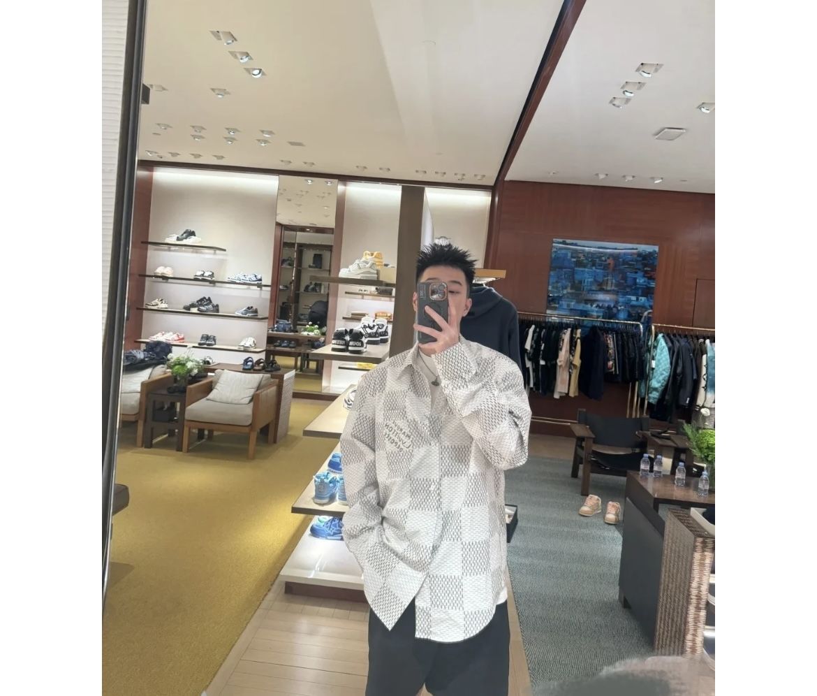 ルイヴィトン Damier 長袖シャツ 高品質 A30526