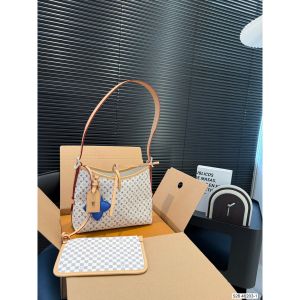 ルイヴィトン Lv Carryall ショルダーバッグ 通勤 オシャレ A30549