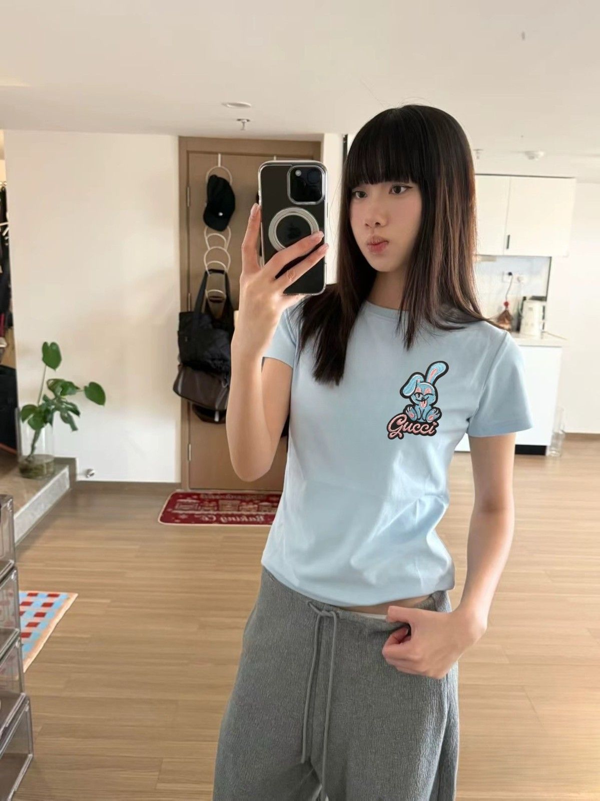グッチ Tシャツ 刺繍入りバニー レディース 可愛い A30544