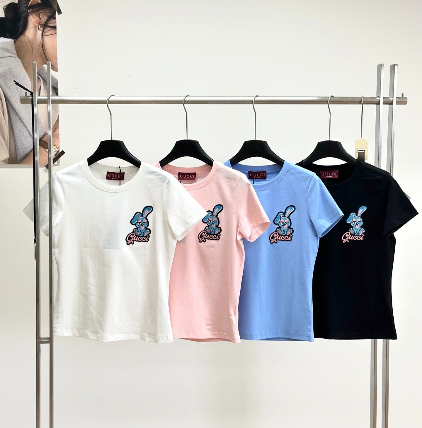 グッチ Tシャツ 刺繍入りバニー レディース 可愛い A30544
