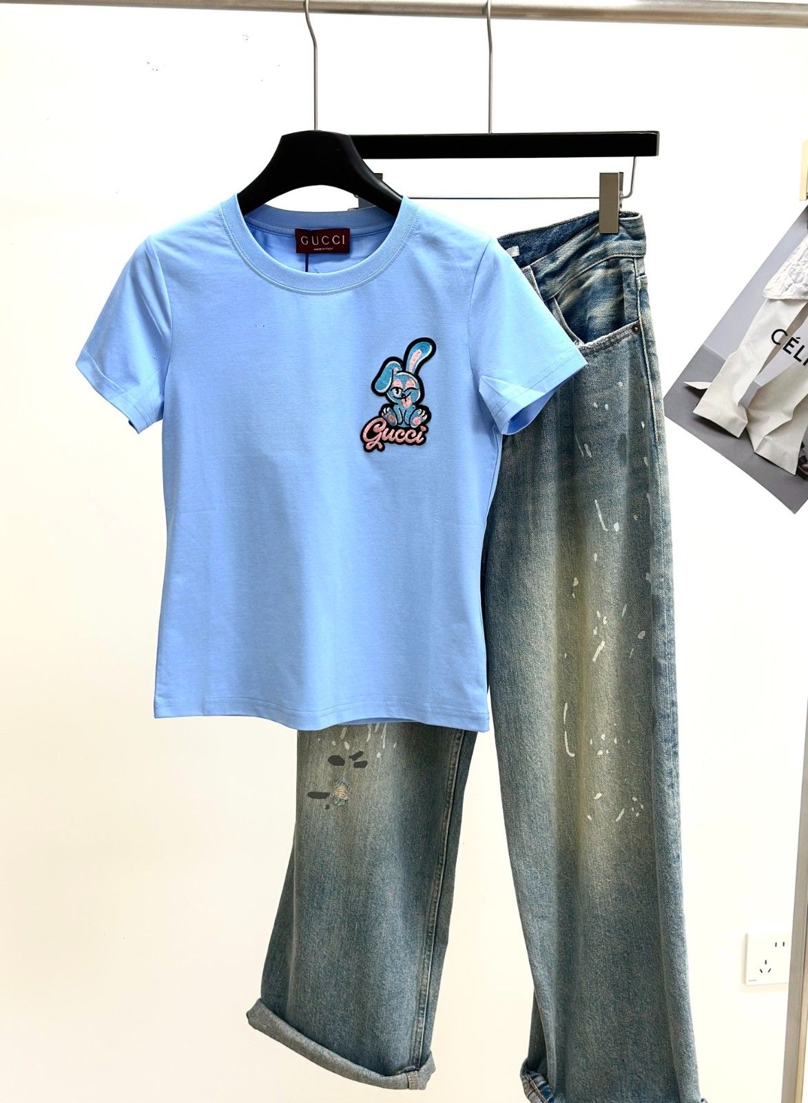 グッチ Tシャツ 刺繍入りバニー レディース 可愛い A30544