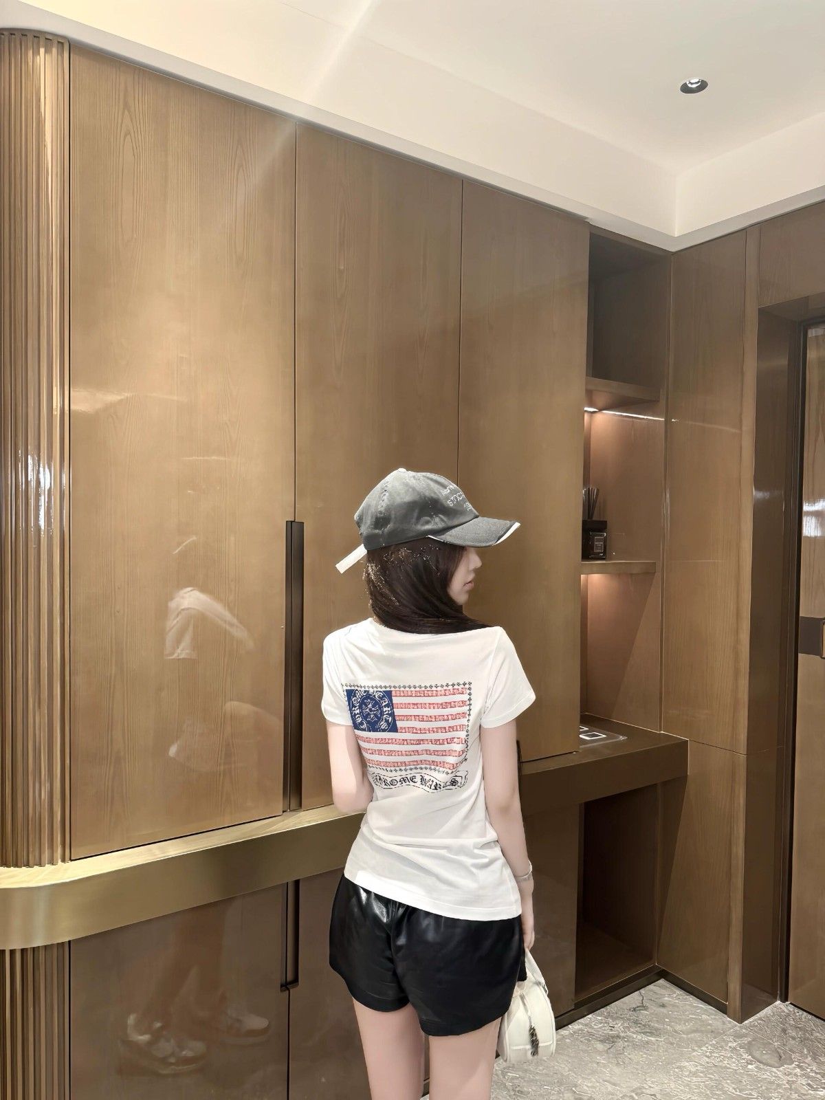 クロムハーツ Vネックスリム半袖Tシャツ レディース オシャレ A30541