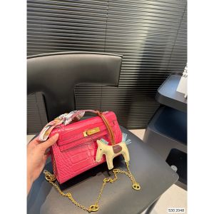 エルメス ケリー ショルダーバッグ 可愛い クラシック A30570