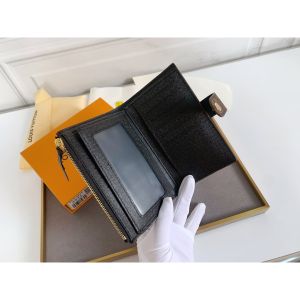 ルイヴィトン カードケース 短財布 オシャレ A30561