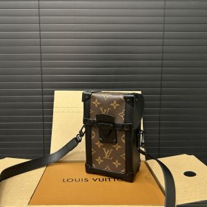 ルイヴィトン TRUNK Vertical  スマホポーチ ミニバッグ ショルダーバッグ A30560