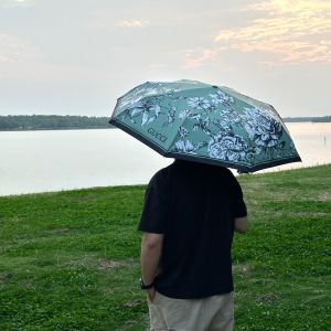 グッチ 日焼け止め傘 折りたたみ傘 UPF>50 A30572