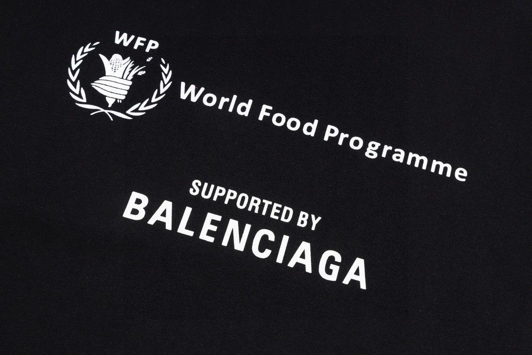 バレンシアガ 半袖Tシャツ 世界食糧計画 カップル A30579