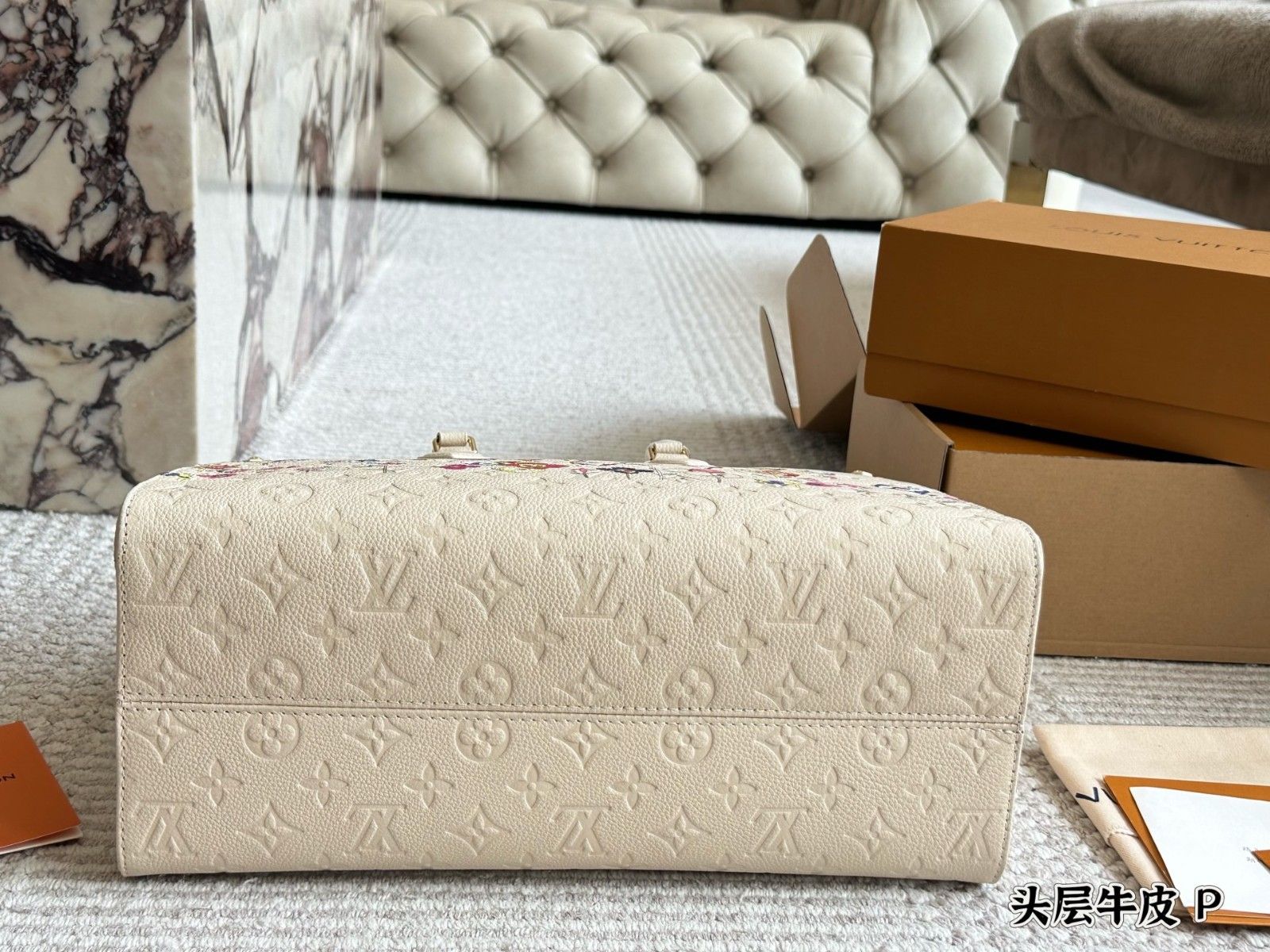 ルイヴィトン OnTheGo トートバッグ 高品質 レザー A30600