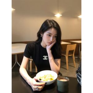 シャネル ショートTシャツ パール 刺繍ロゴ レディース A30605