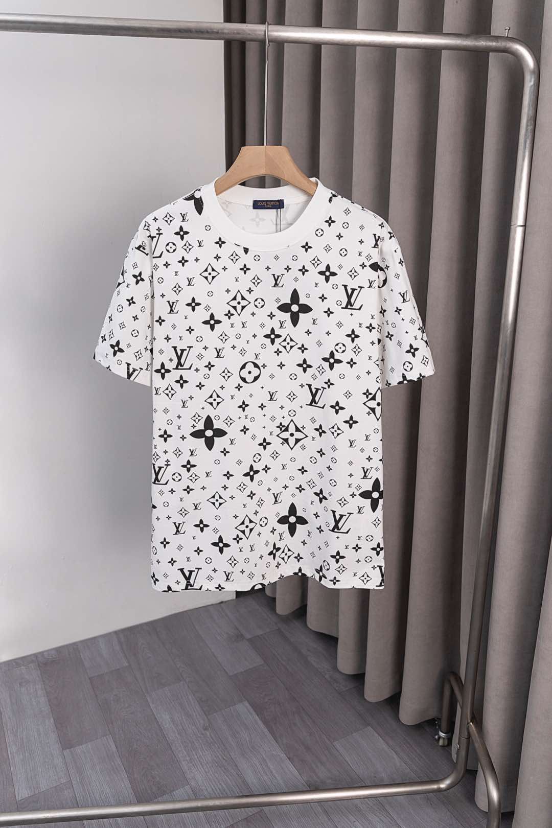 ルイヴィトン 半袖Tシャツ コットン 総柄 A30622