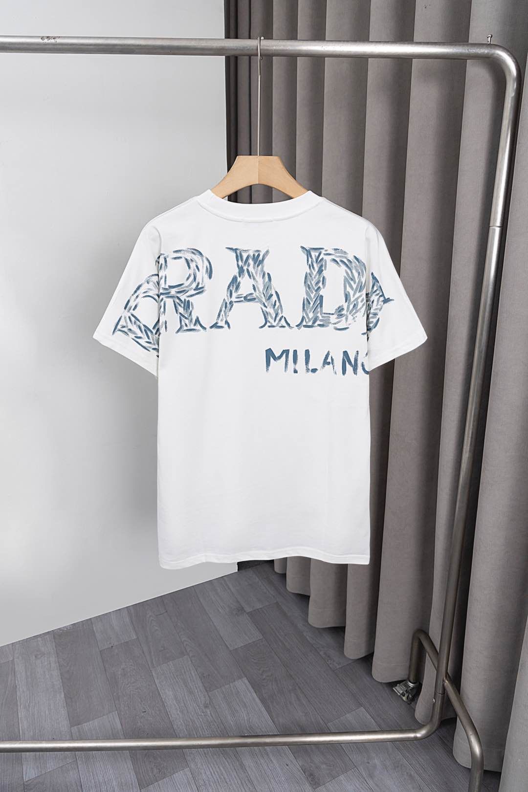 プラダ 半袖tシャツ プリント カジュアル A30621