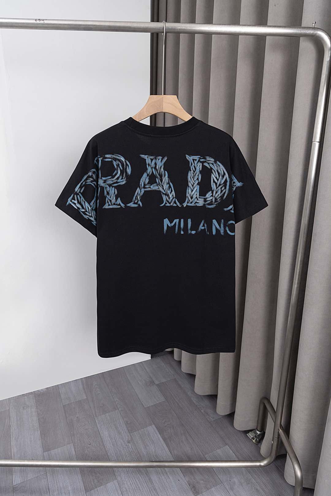 プラダ 半袖tシャツ プリント カジュアル A30621
