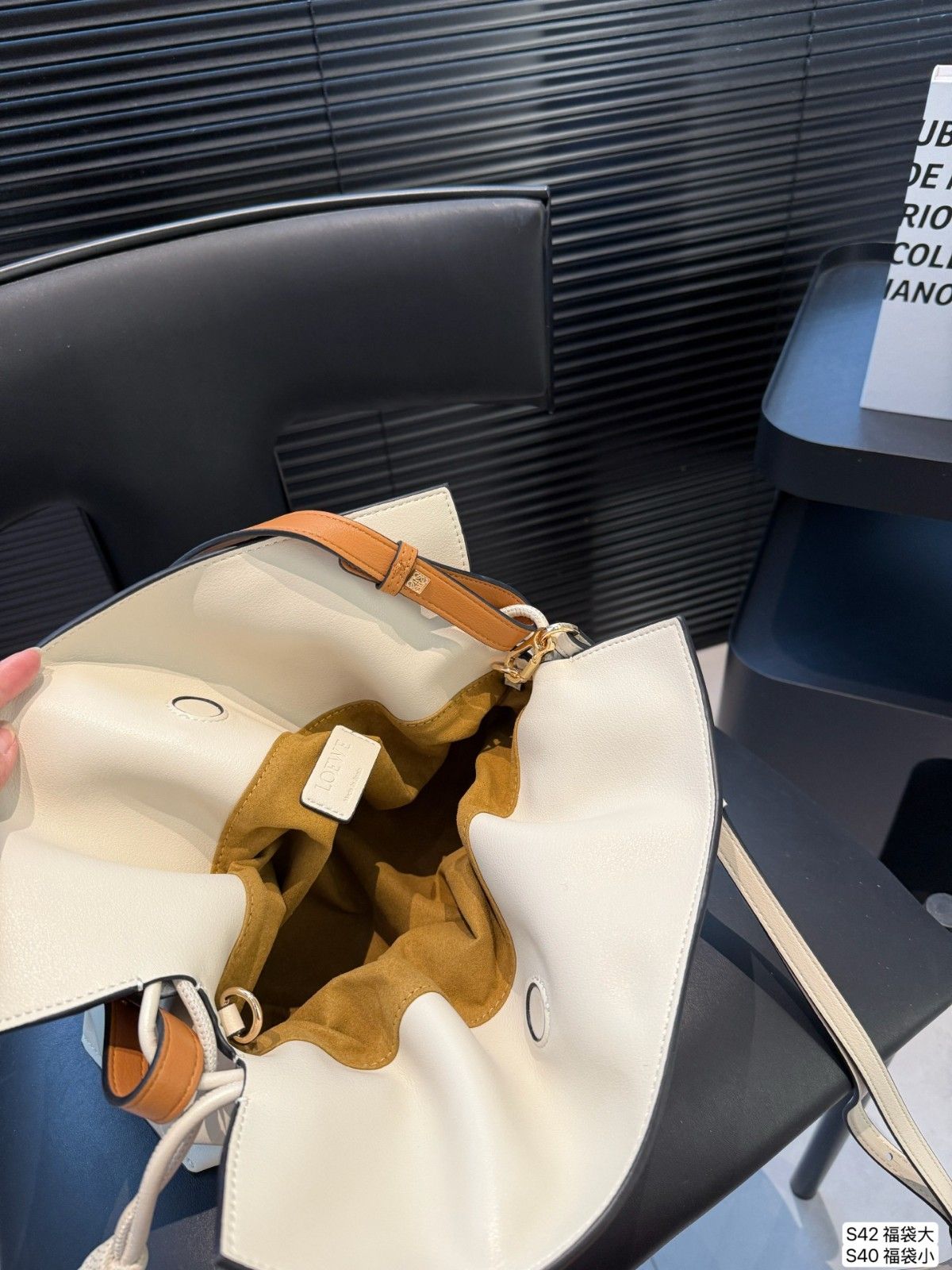 ロエベ ハンドバッグ LOEWE Anagram 日常 高品質 レザー A30619