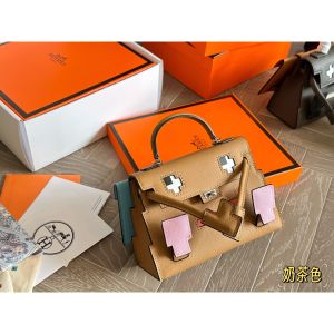エルメス Kellydoll ショルダーバッグ ミニバッグ 可愛い A30618