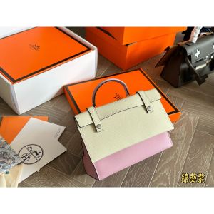 エルメス Kellydoll ショルダーバッグ ミニバッグ 可愛い A30618
