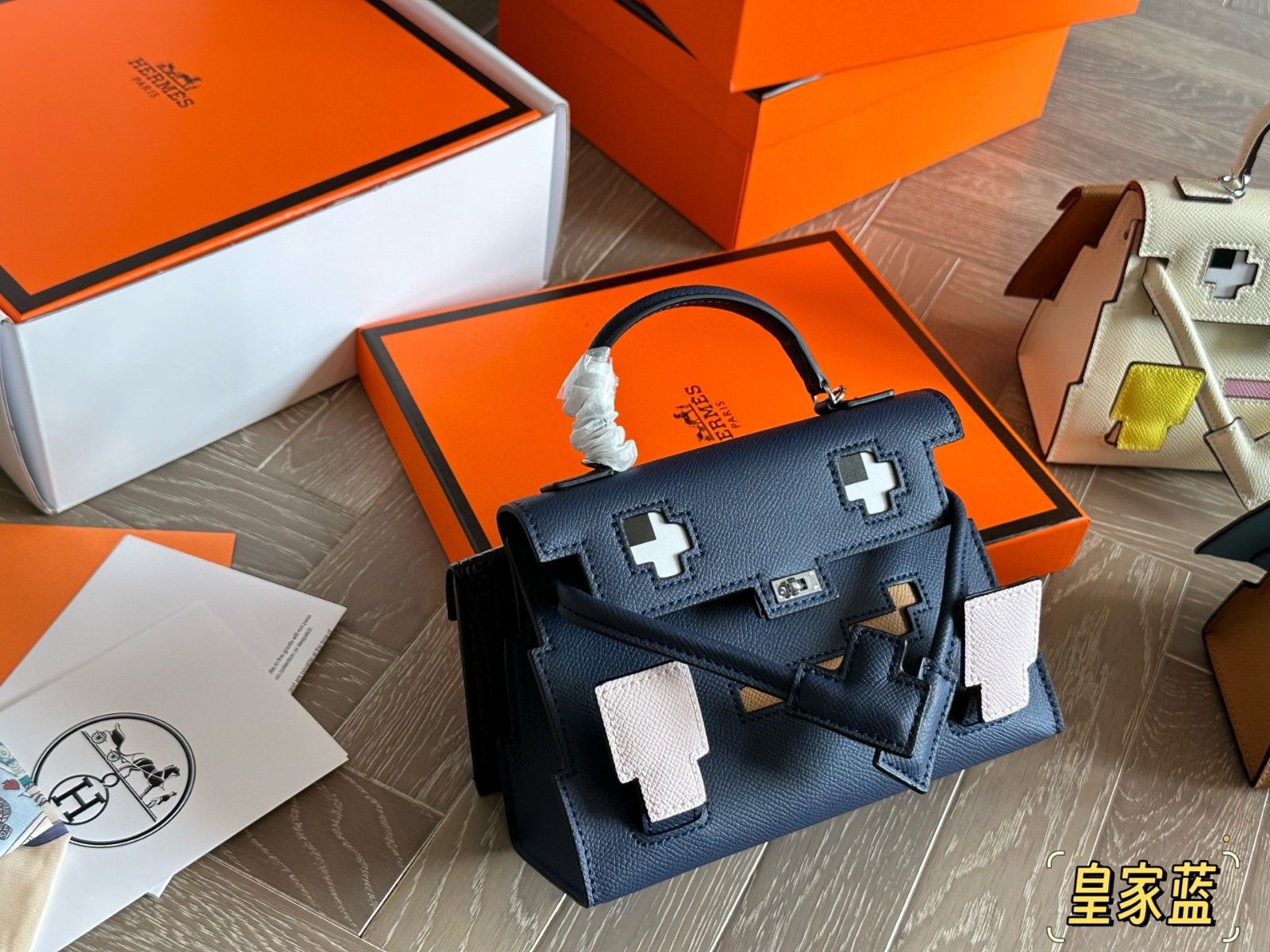 エルメス Kellydoll ショルダーバッグ ミニバッグ 可愛い A30618