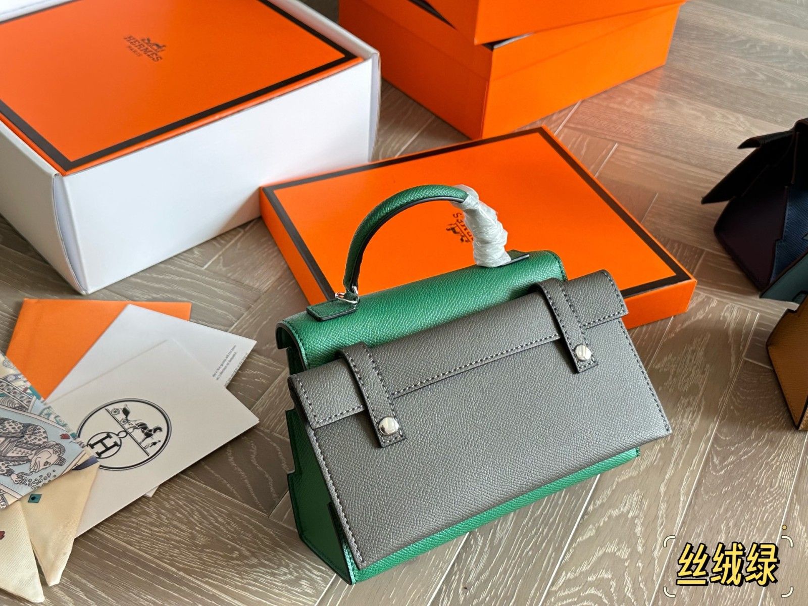 エルメス Kellydoll ショルダーバッグ ミニバッグ 可愛い A30618