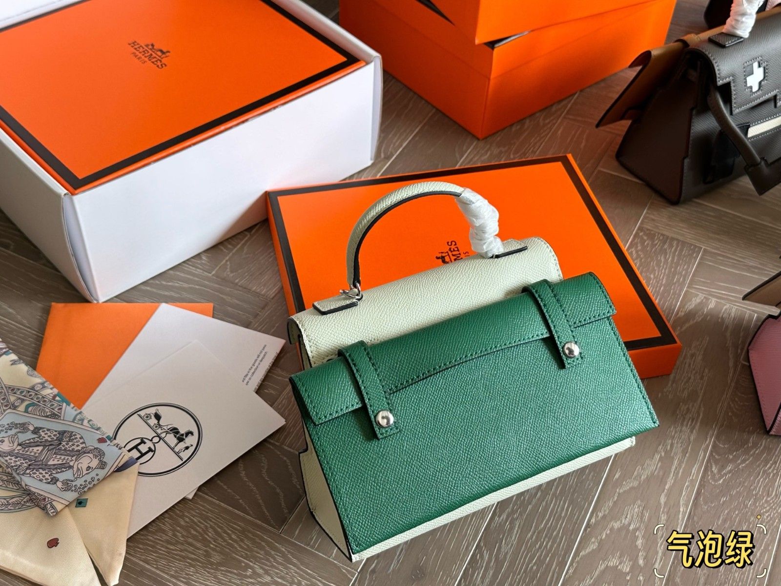 エルメス Kellydoll ショルダーバッグ ミニバッグ 可愛い A30618