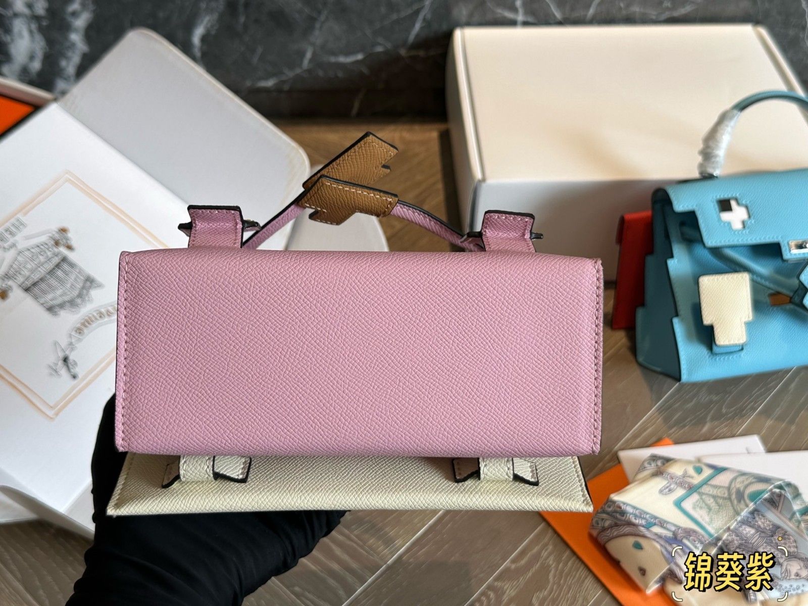 エルメス Kellydoll ショルダーバッグ ミニバッグ 可愛い A30618
