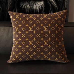 高級 エルメス シャネル クッション 正方形抱き枕 ブランド LV クッションカバー 座布団 カー用品