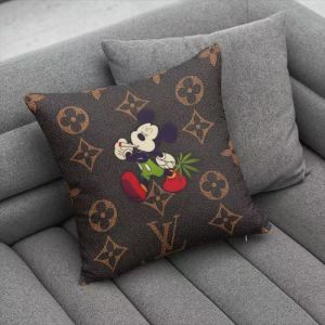 可愛い ルイヴィトン ミッキー クッション 正方形抱き枕 クマ ブランド LV クッションカバー 座布団 カー用品