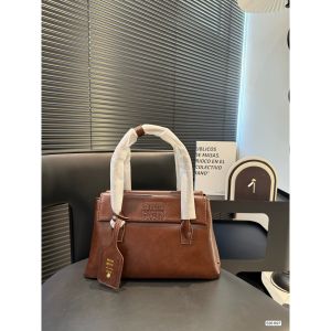 ミュウミュウ ハンドバッグ レザー 高品質 オシャレ A30672