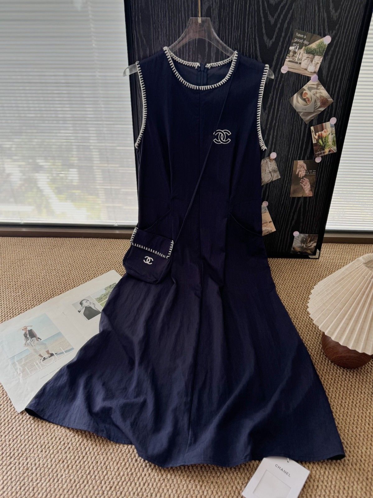 シャネル ノースリーブドレス 刺繍入 ミニバッグ付き A30657